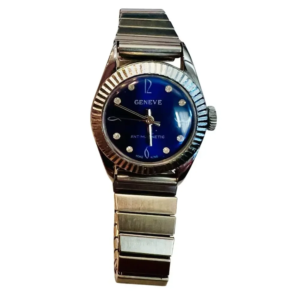 Vintage Genève 17 Jewel Ladies Hand Wind Watch Blue Dial Antimagnetic Runs HK